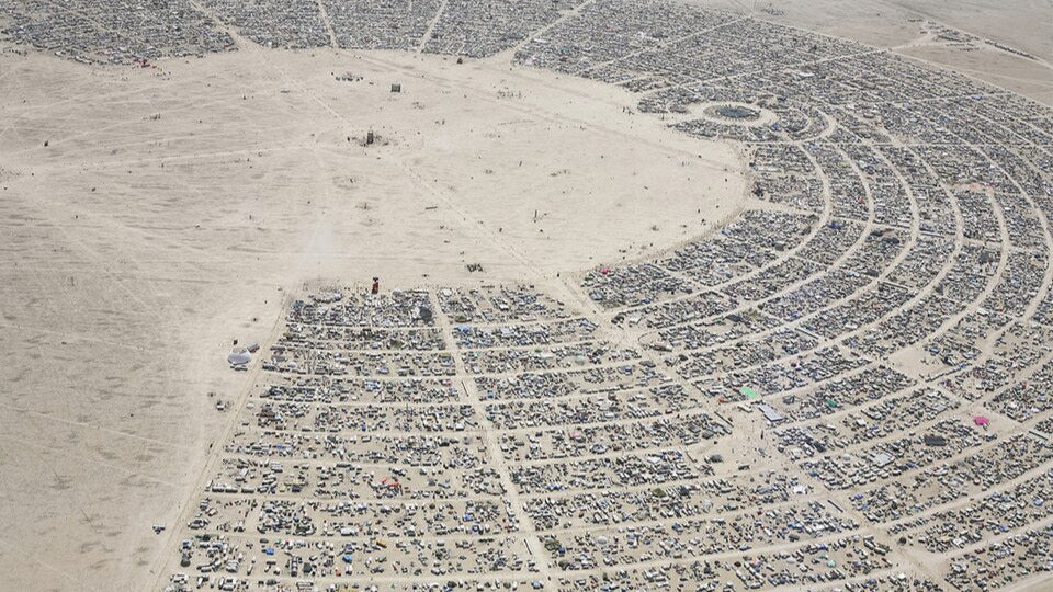 Burning Man 2025 – Art, Music & Radical Self-Expression in the Desert